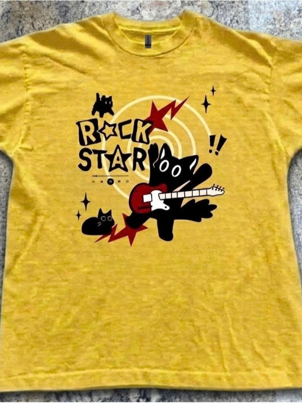 Gildan Yellow 'Rock Star' Cat Graphic Tee